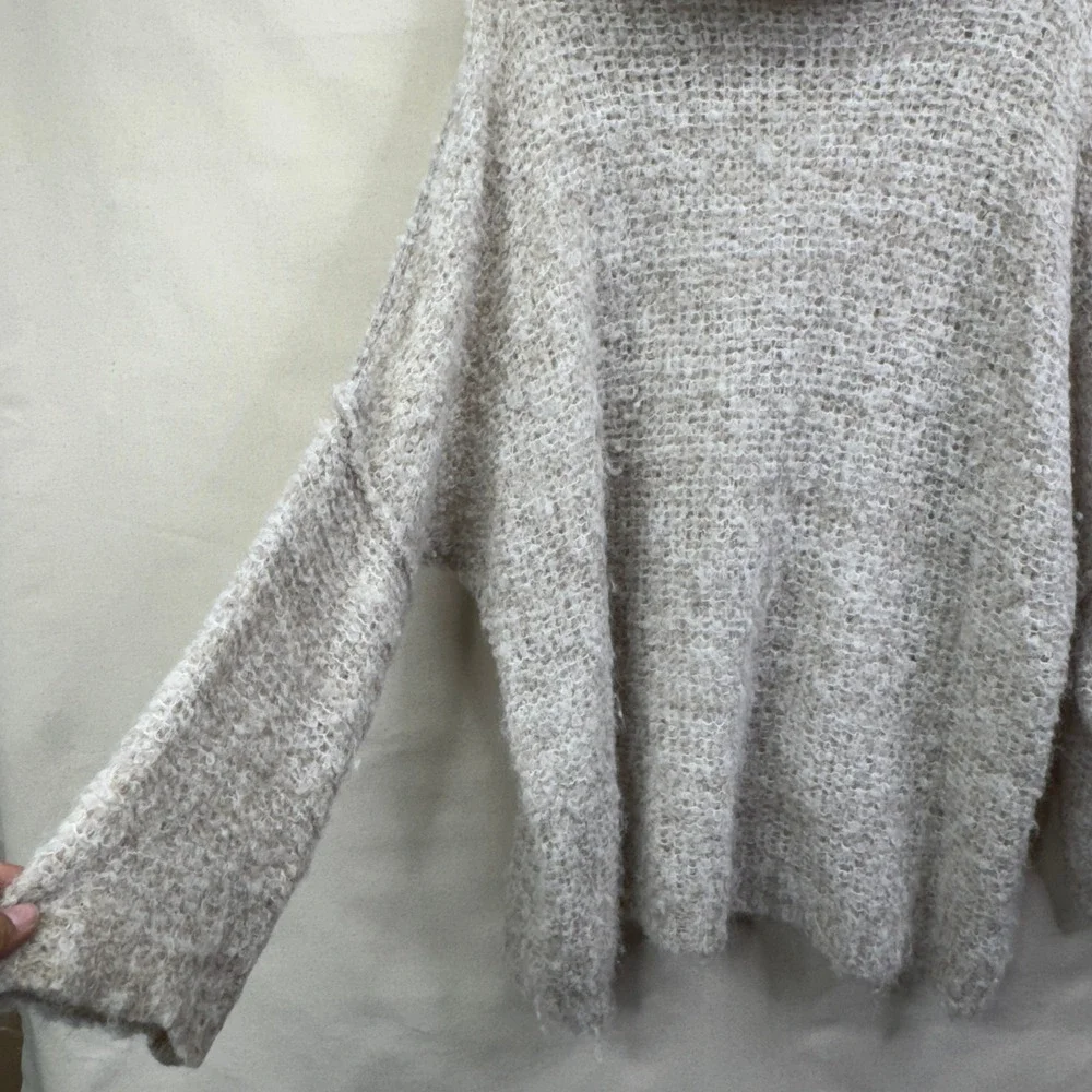 Free‎ People Alpaca Blend Turtleneck Sweater M Beige Oversized Boho Cozy Knit